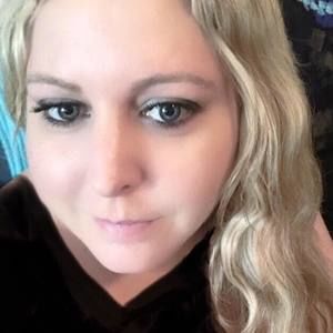 Meet your Posher, Laura ann